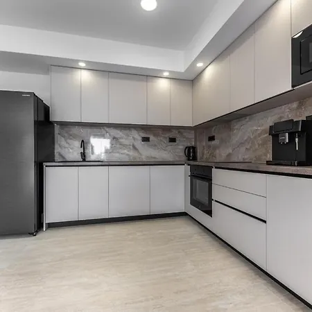 Nyaraló Family Friendly House With A Swimming Pool - 25495 Makarska