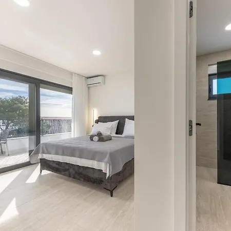Nyaraló Family Friendly House With A Swimming Pool - 25495 Makarska